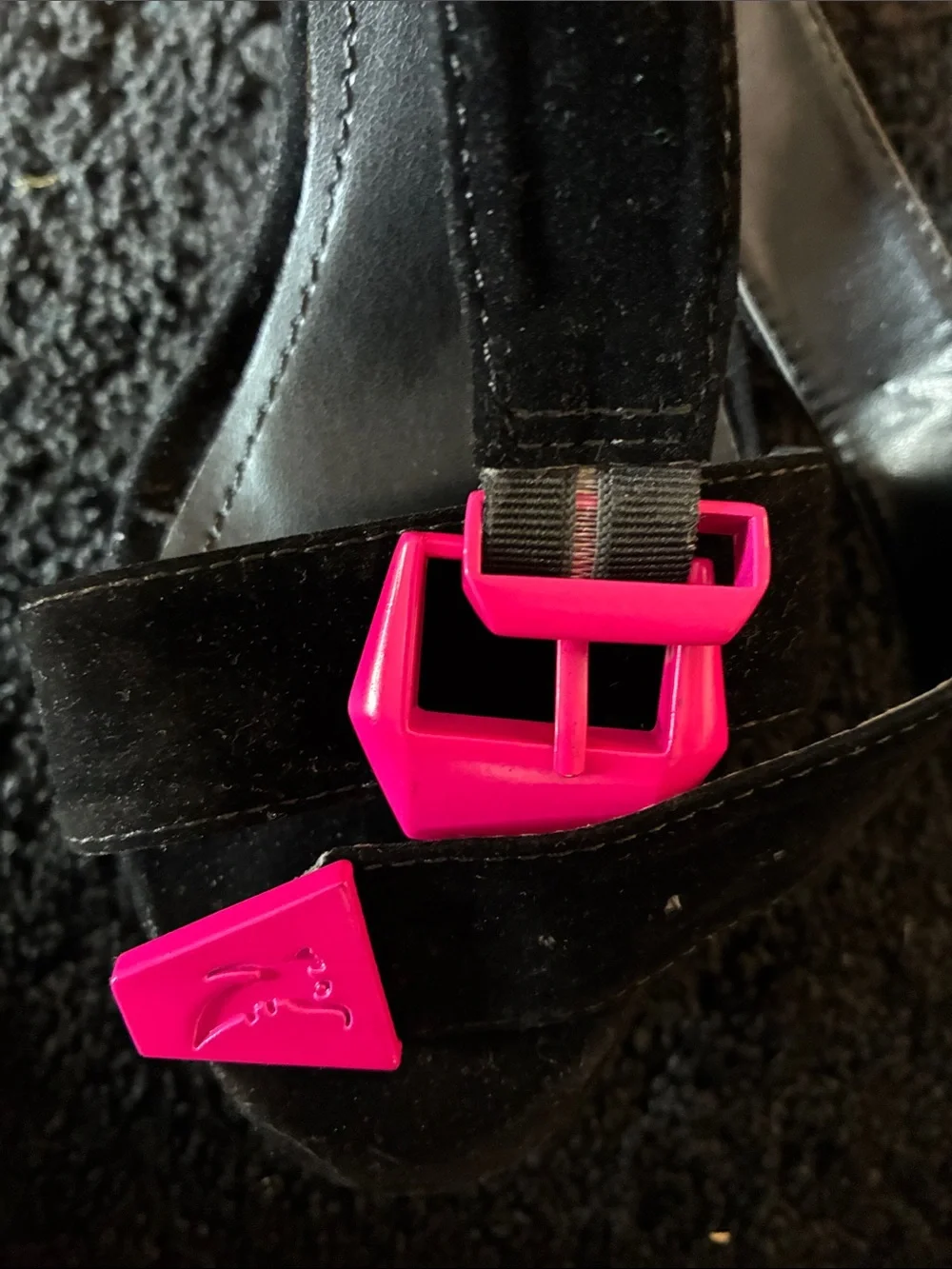 Shiekh Black & Hot Pink Cutout Heart Patent Wedge Sandals Wrap Strap - Womens 10